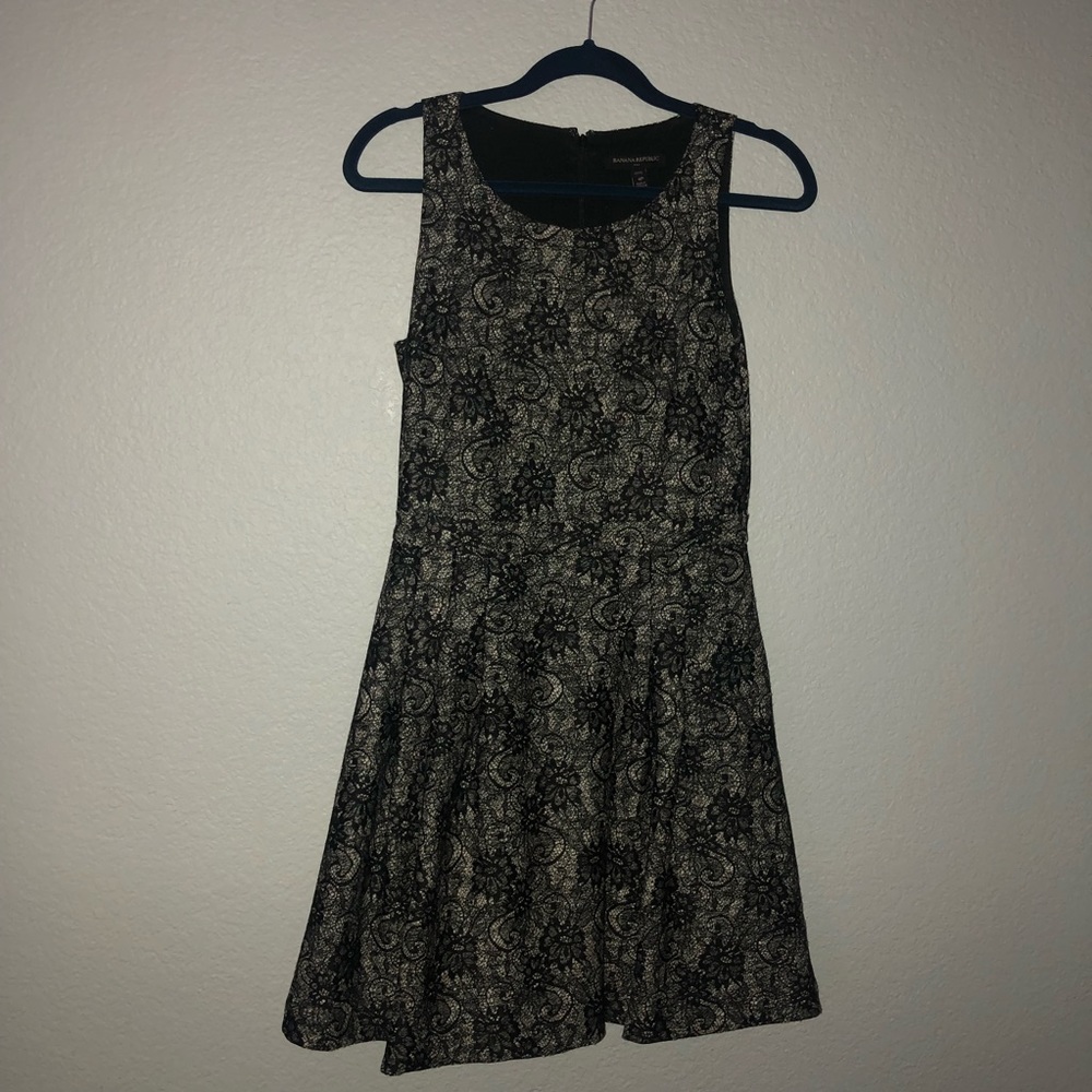 Banana Republic Lace Print Dress | Size 4p